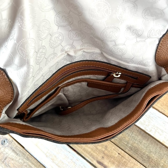 Michael Kors Brown Jet Medium Convertible Shoulder Bag Tassel Matching Wallet - Picture 7 of 16